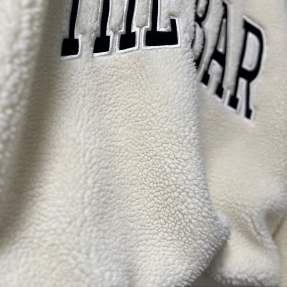 The Bar Gigi Sherpa Varsity sweatshirt like new 3x cream & black - Picture 2 of 8